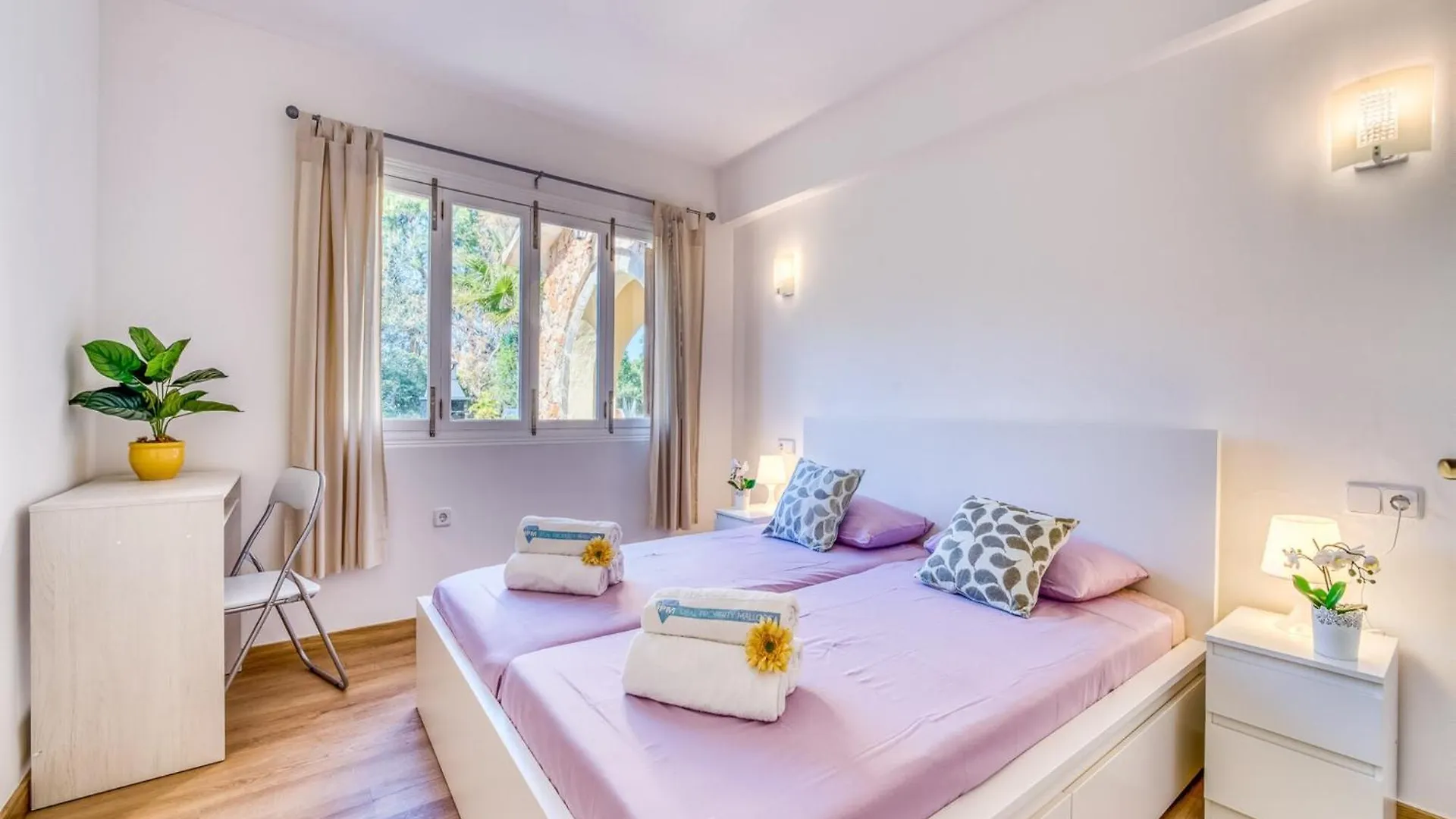 Holiday home Retreat In Alcudia With Lake View