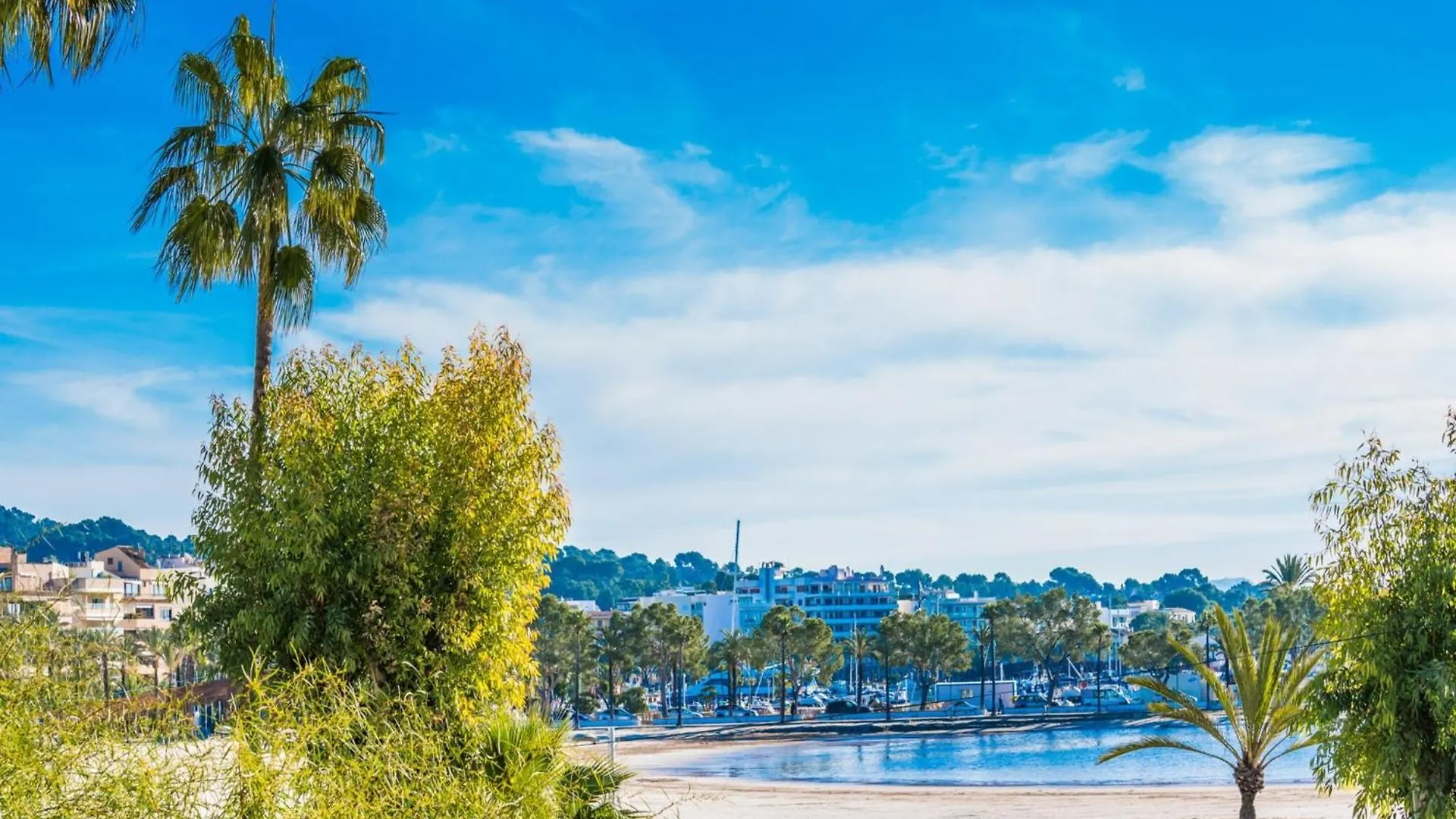 Retreat In Alcudia With Lake View Spain